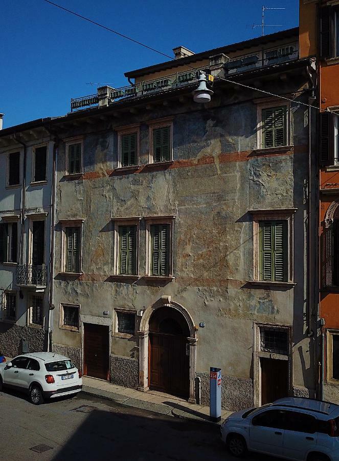 Palazzo Cavalli Pasquini Verona Exteriör bild
